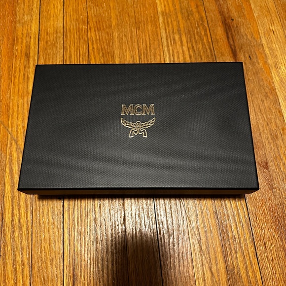 MCM TRAVEL POUCH IN VISETOS
